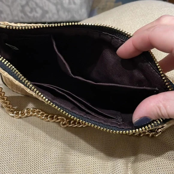 Beautiful wristlet - Picture 3 of 5